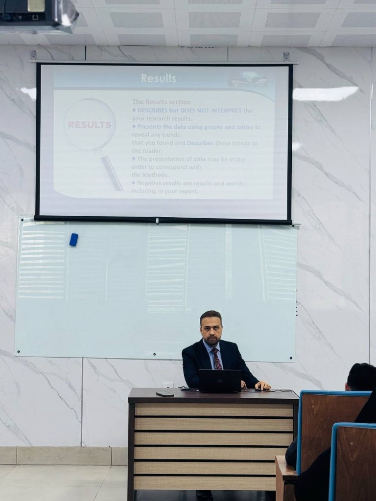 كلية التقنيات الصحية والطبية بالتعاون مع مركز التعليم المستمر تنظم ورشة عمل بعنوان "تحليل البيانات وتفسير النتائج :مهارات اساسية لطلبة المرحلة الاخيرة