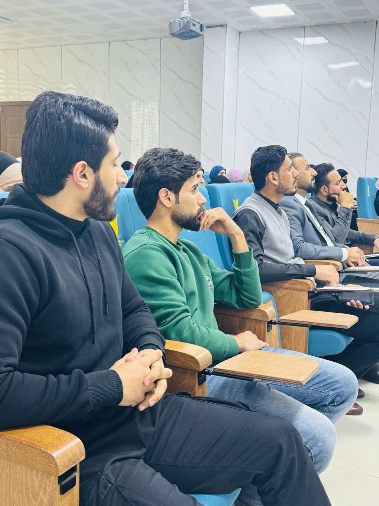 كلية التقنيات الصحية والطبية بالتعاون مع مركز التعليم المستمر تنظم ورشة عمل بعنوان "تحليل البيانات وتفسير النتائج :مهارات اساسية لطلبة المرحلة الاخيرة