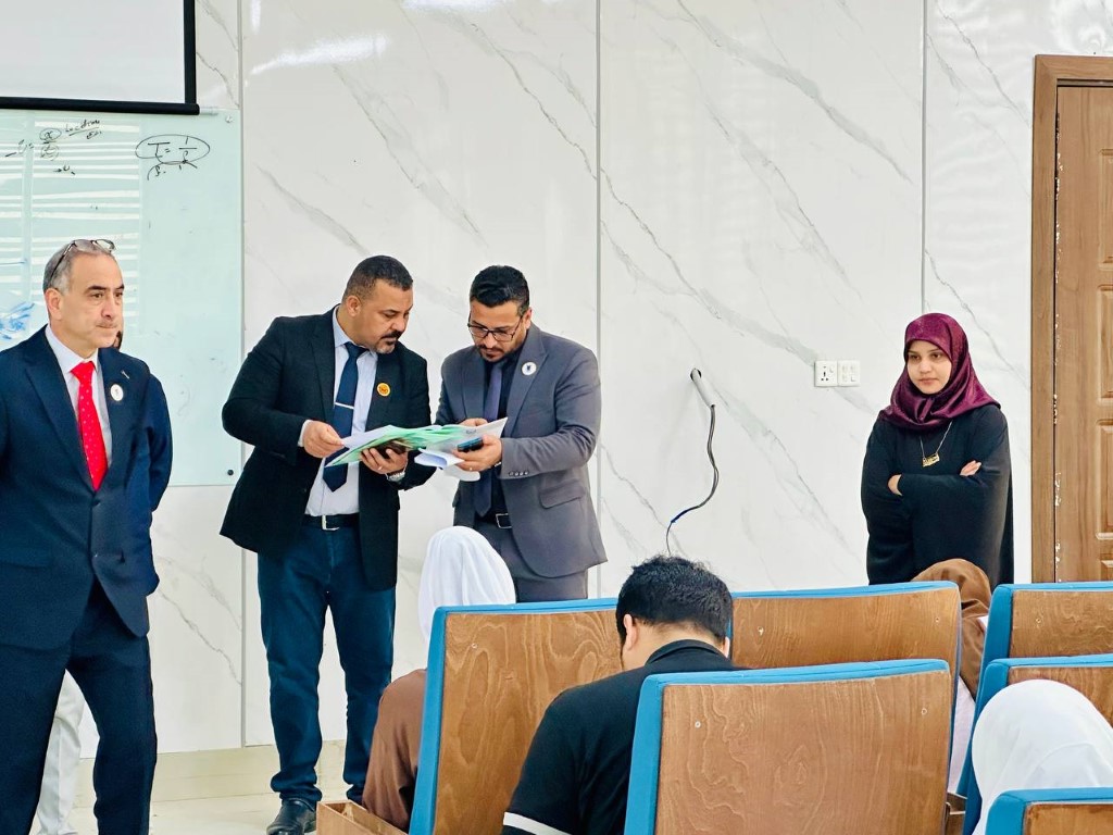 عمادة كلية التقنيات الصحية والطبية تواصل مرافقة اللجنة الوزارية المشرفة على الامتحانات المشتركة لليوم الثالث على التوالي