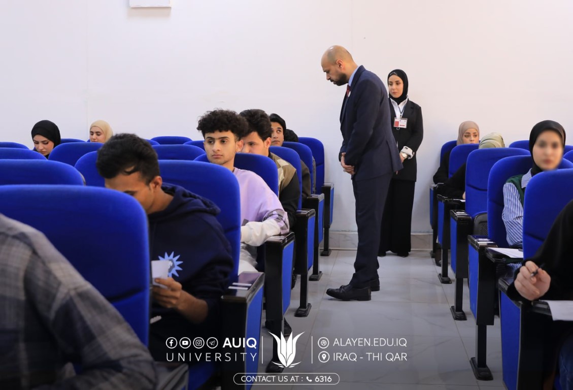 رئيس جامعة العين العراقية يتفقد القاعات الامتحانية في كلية التربية
