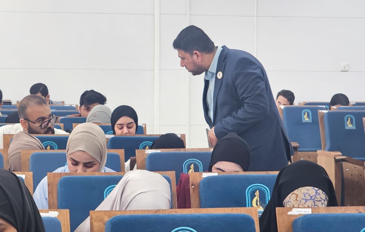 جولة تفقدية في القاعات الامتحانية