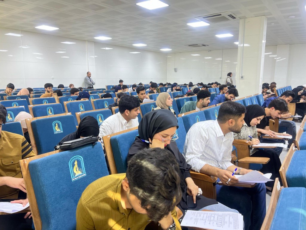 جولة تفقدية في القاعات الامتحانية