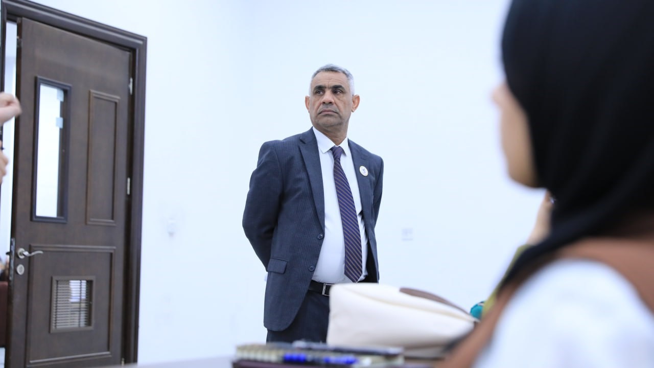 قسم هندسة الذكاء الاصطناعي ينظم ورشة إرشادية حول حالات قيد المعالجة لطلبة المرحلة الأولى