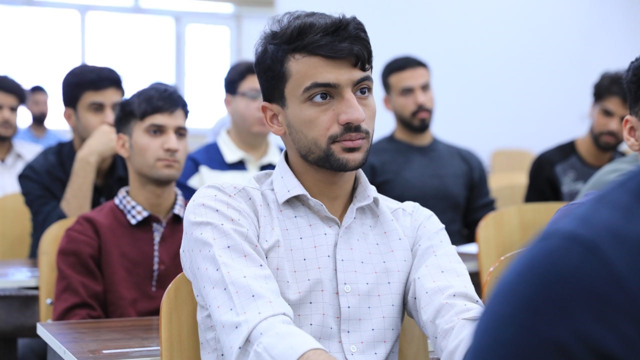 قسم هندسة الذكاء الاصطناعي ينظم ورشة إرشادية حول حالات قيد المعالجة لطلبة المرحلة الأولى