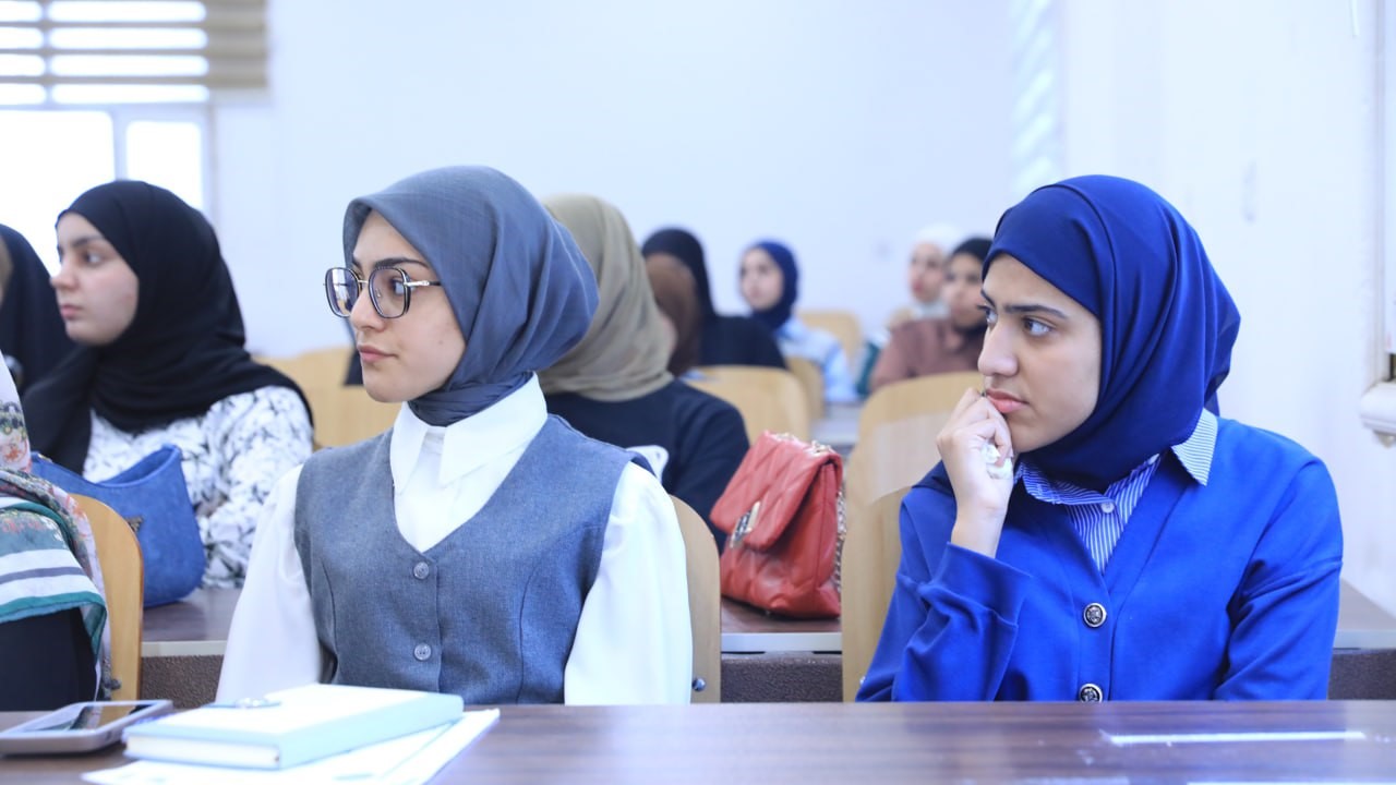 قسم هندسة الذكاء الاصطناعي ينظم ورشة إرشادية حول حالات قيد المعالجة لطلبة المرحلة الأولى
