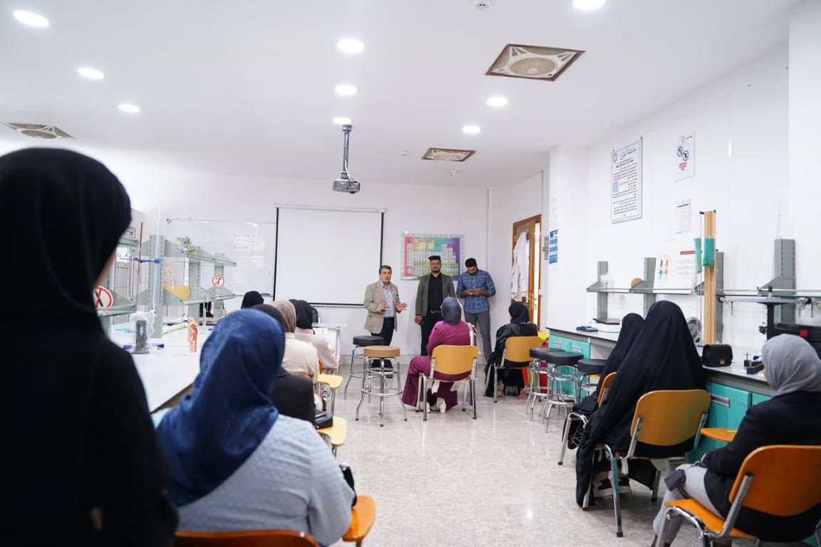 كلية الهندسة تواصل استقبال الزيارات العلمية لمدارس محافظة ذي قار