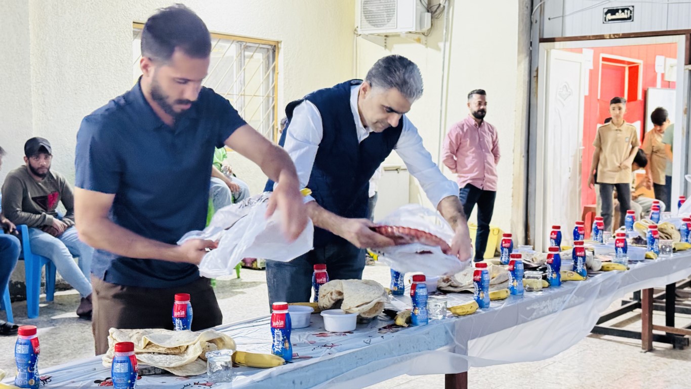روح العطاء: طلبة الكلية التقنية الهندسية في زيارة إنسانية إلى مدرسة التضامن.