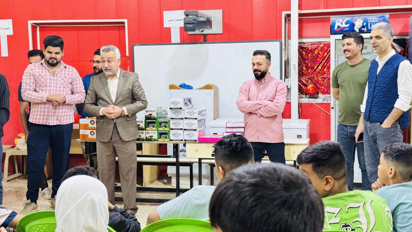 روح العطاء: طلبة الكلية التقنية الهندسية في زيارة إنسانية إلى مدرسة التضامن.